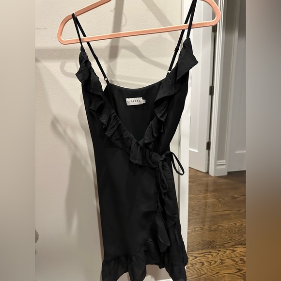 Lioness All Summer Long Black Wrap Ruffle Dress XS - Picture 2 of 5